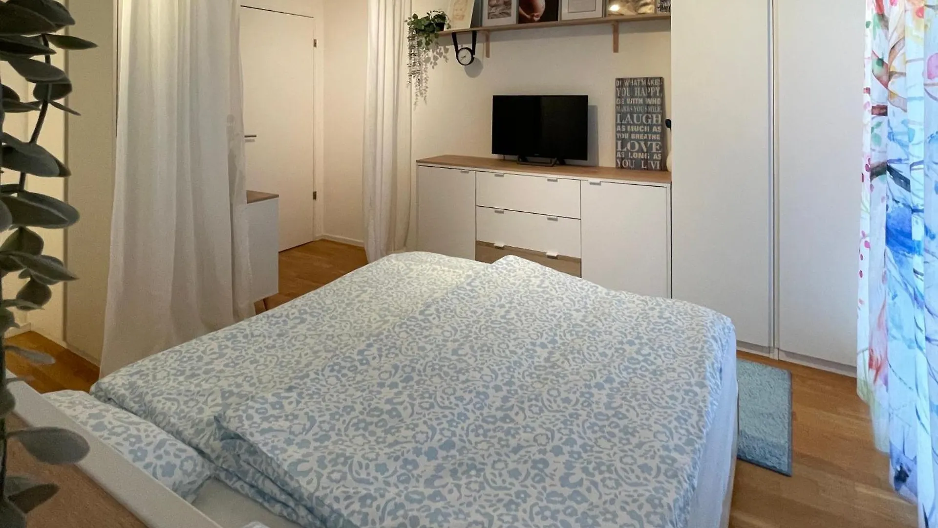 Spacious Apartment - Art Basel